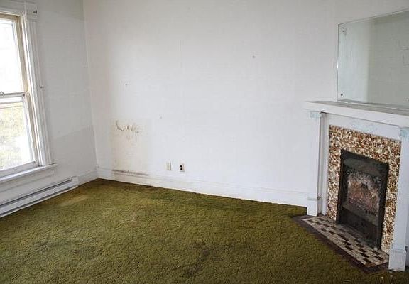 5th image of 1116 N Main St