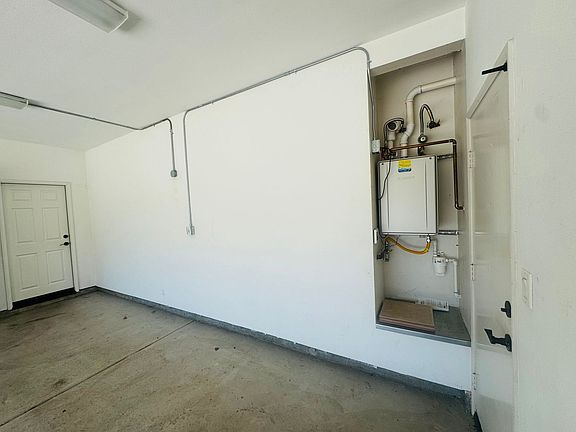 2nd image of 4749 Calle Descanso