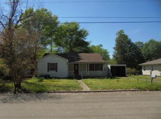 515 Austin St, Carthage, TX 75633