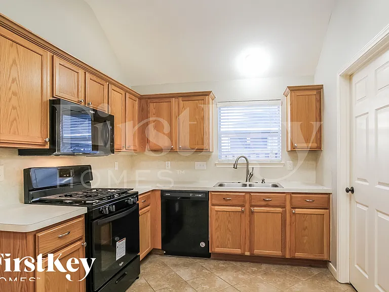 21538 Forest Colony Dr — Photo 6