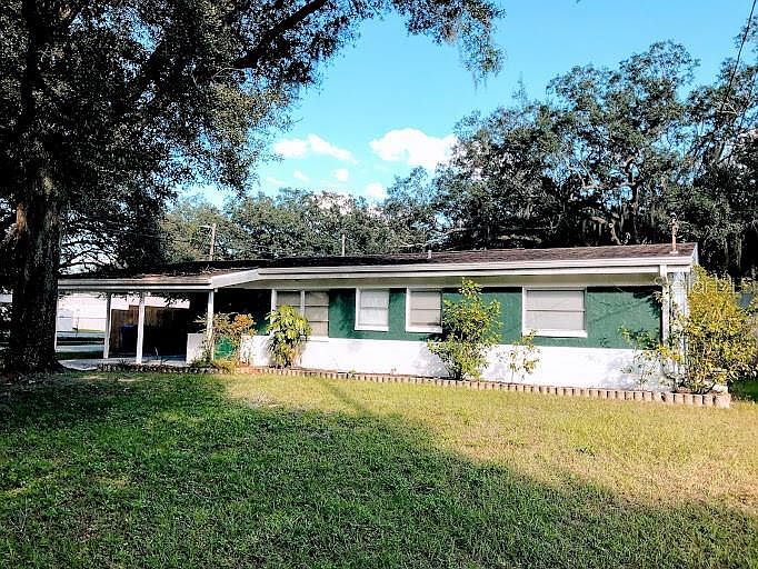 1st image of 7611 Pine Hill Dr