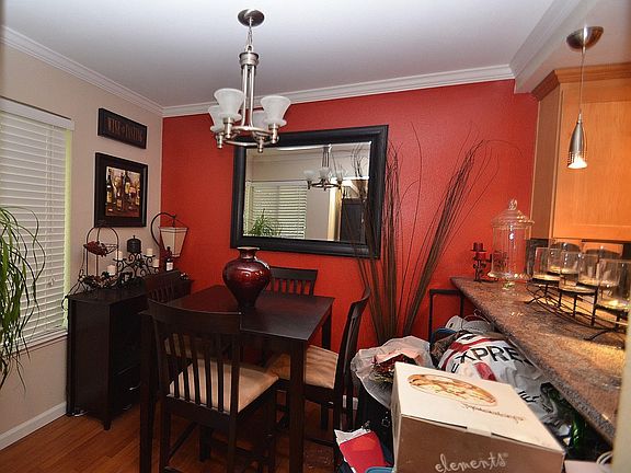 3rd image of 2374 Balme Dr