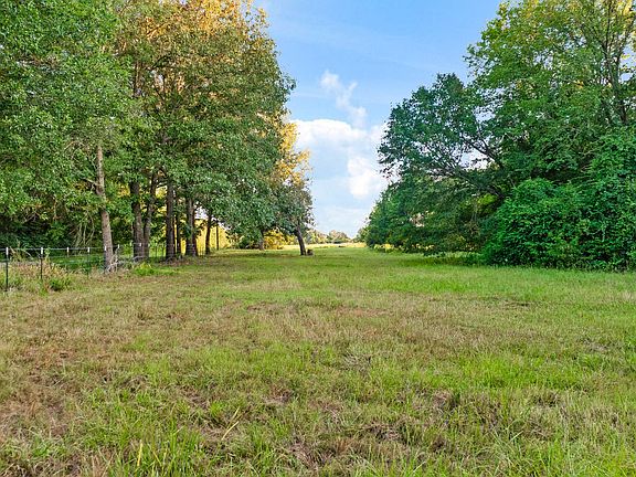 2nd image of 721 County Road 2127 N