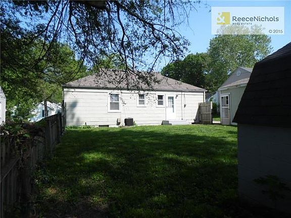 fenced level backyard!