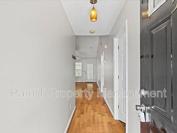 4th image of 211 Edgewater Rd #58