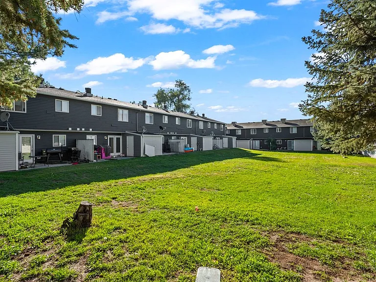 Shady Lane Apartments — Photo 13