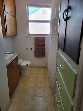 208 Horrocks Dr — Photo 8