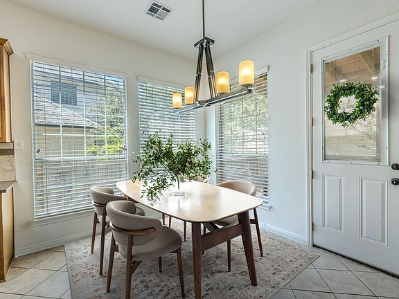 5th image of 1803 Purple Sage Dr