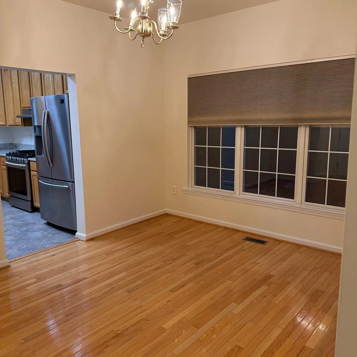 3 bed, 2.5 bath, 2074 sqft, $3,500 — Photo 4