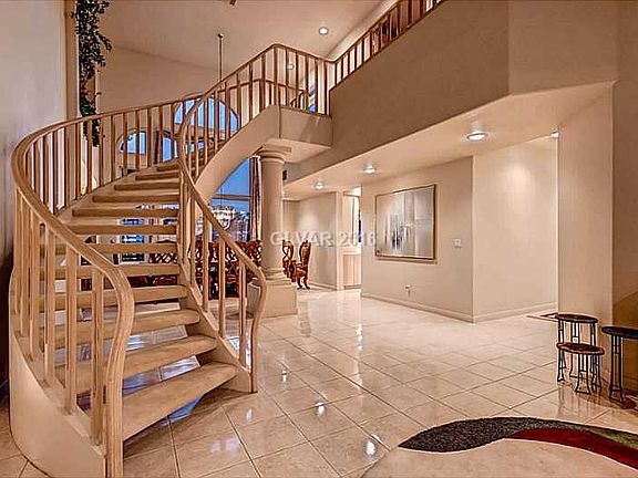 5th image of 2701 Crystal Beach Dr