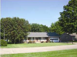 703 Roosevelt Dr, Fort Branch, IN