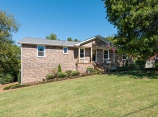 111 Maple View Trl, Hendersonville, TN 37075