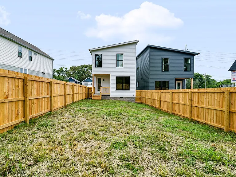 2113 Herman St — Photo 35