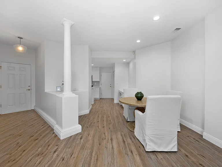 9708 San Ysidro Ln — Photo 7