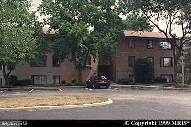 The Cove Condominiums — Photo 2