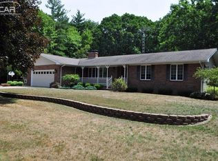 13681 Harris Rd, Chesaning, MI 48616