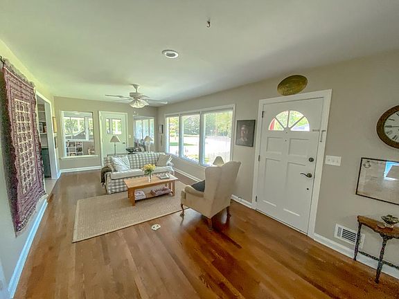 3rd image of 311 Walker Ave SE