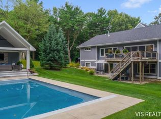 17876 W Spring Lake Rd, Spring Lake, MI 49456