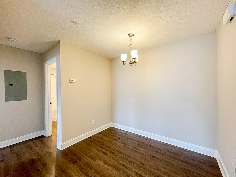 Wyngrove Apartments — Photo 28