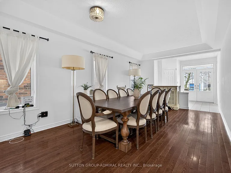 21 Asner Ave — Photo 5