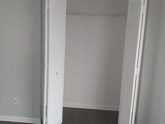 4th image of 1357 Churchill Cir #G-201
