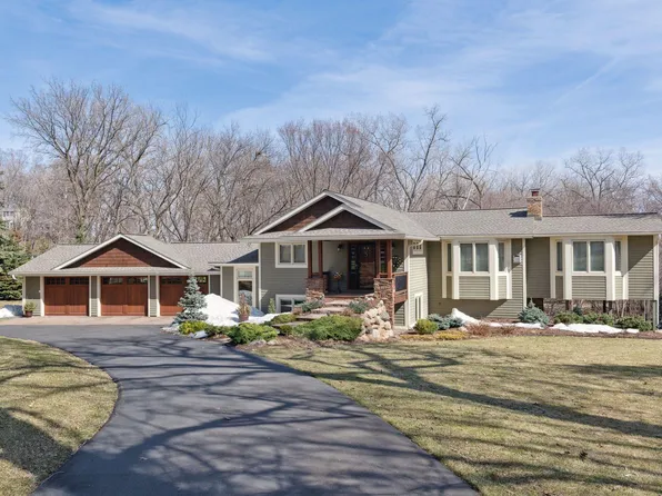 2414 Carman St, Wayzata, MN 55391