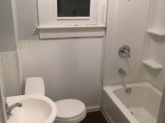 5th image of 1649 Kirby St