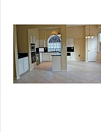 3rd image of 4207 Harvest Hill Ct