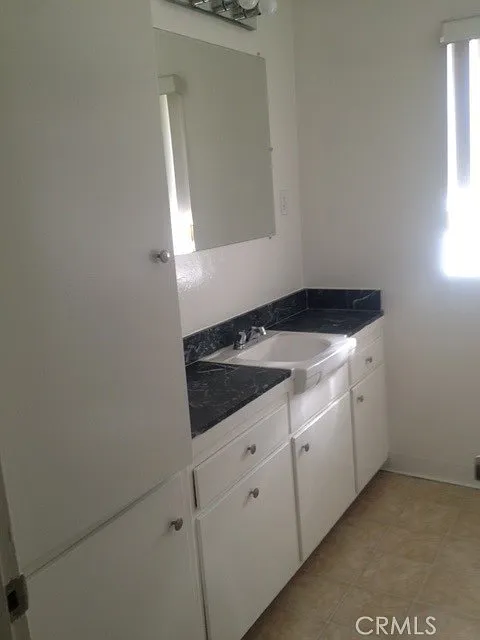 2 bed, 1250 sqft, $2,850 — Photo 2