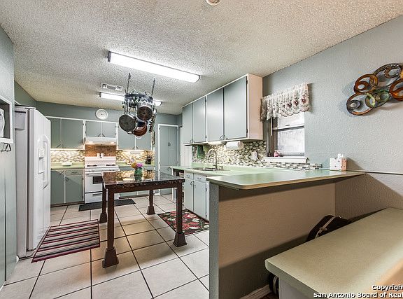 5th image of 13410 Chesterton Dr