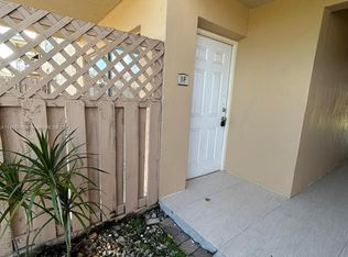 4560 NW 79th Ave APT 1F, Doral, FL 33166