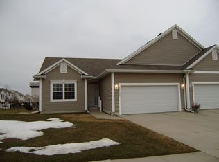 1415 Ashworth Dr, Cedar Falls, IA 50613