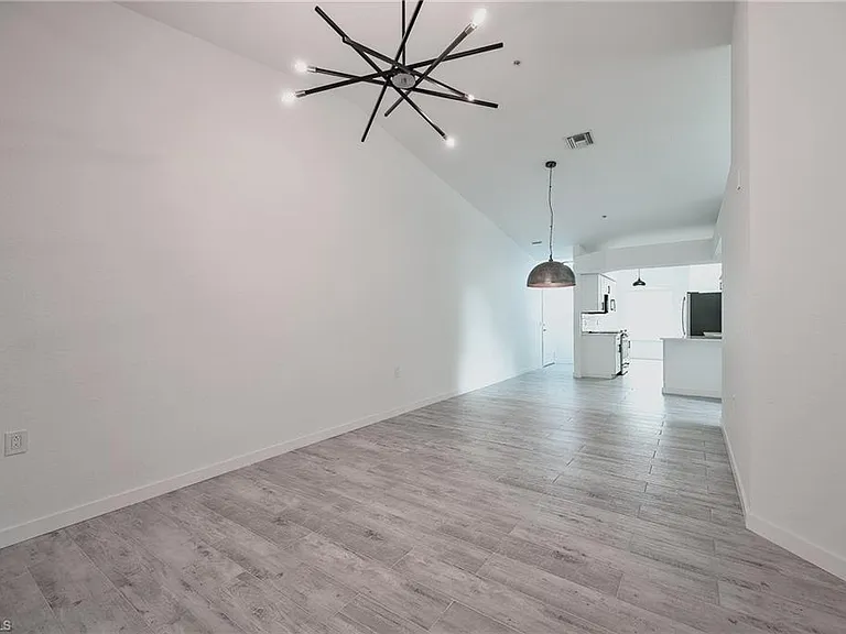 26700 Rosewood Pointe Dr #201 — Photo 28