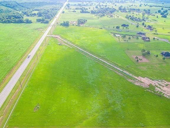 2nd image of 3119 E Fm 1462 Rd