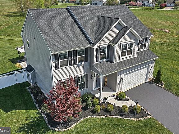 2nd image of 3451 Fox Pointe Ln