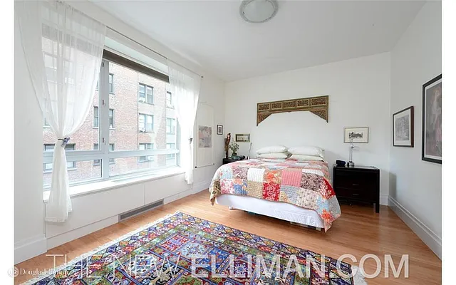 Rented by Douglas Elliman | media 7