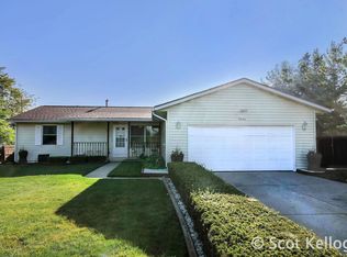 4340 Weymouth Dr SE, Grand Rapids, MI