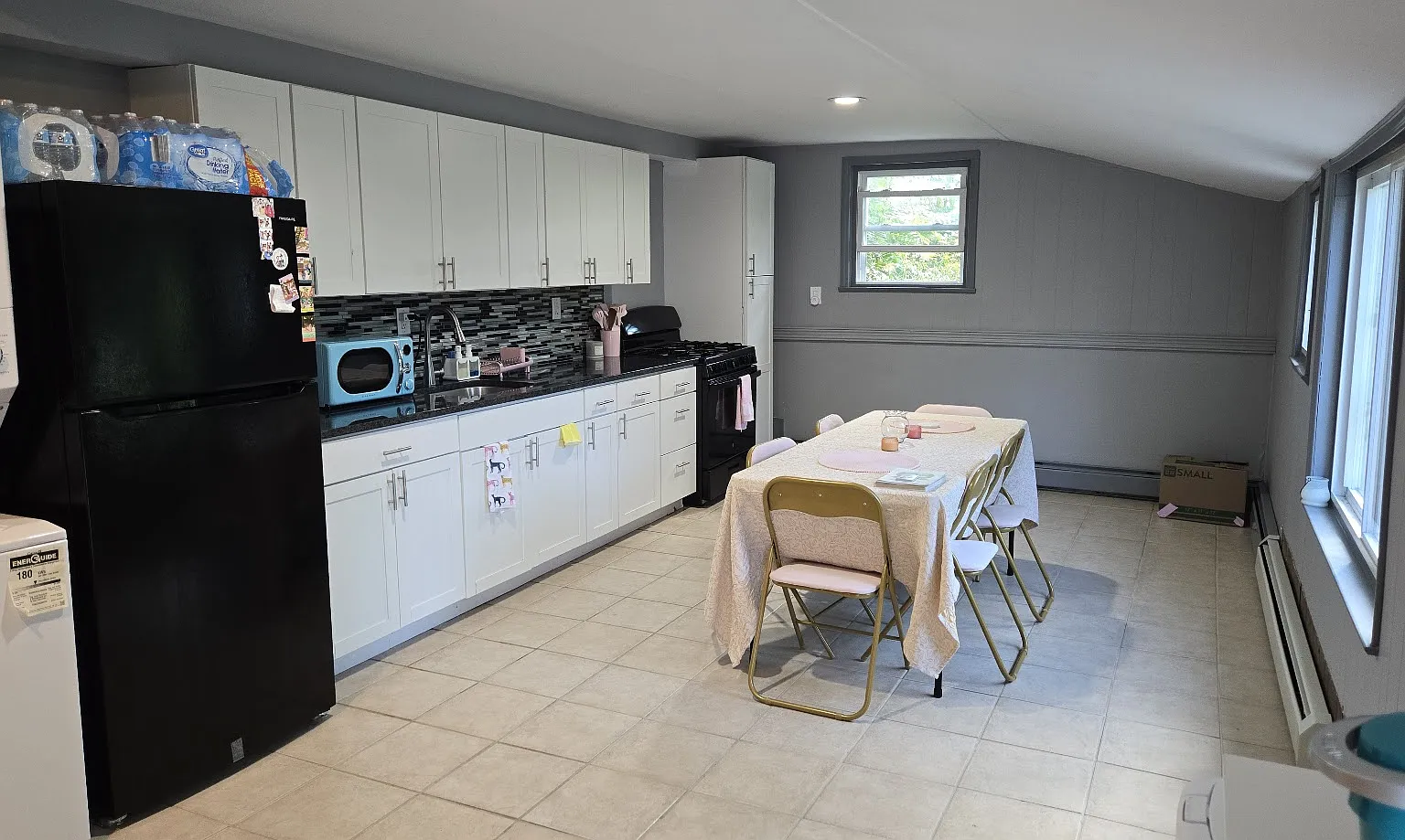 2 bed, 850 sqft, $1,995 — Photo 3