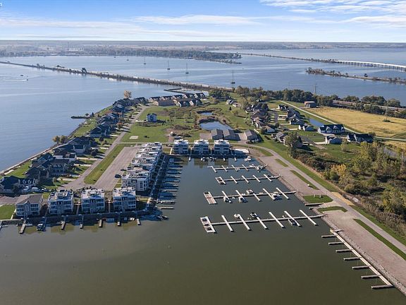 4th image of 2721 S Harbor Bay Dr #1232