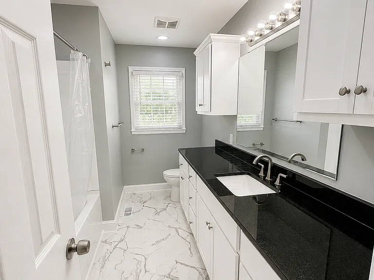 101 Bayview Cir — Photo 12