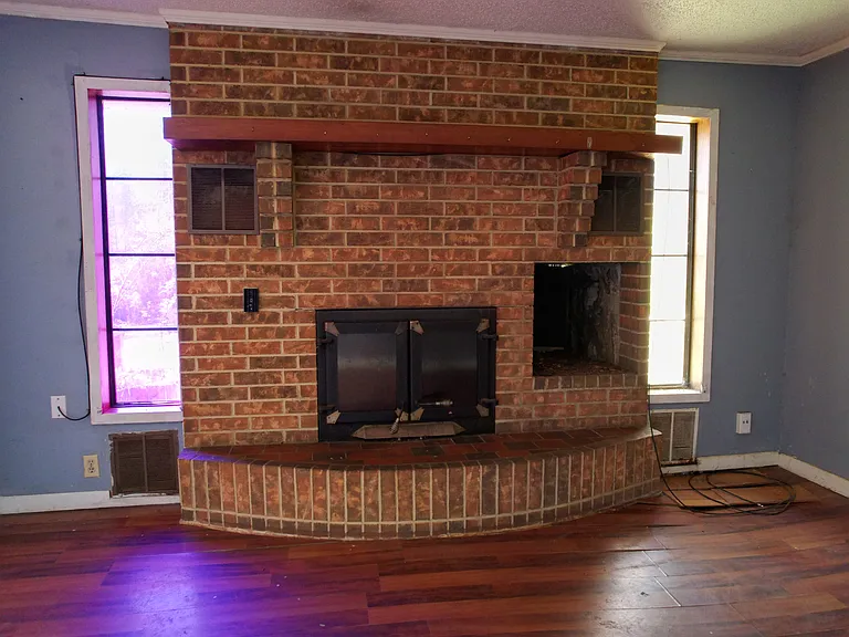 460 Rogers St — Photo 10