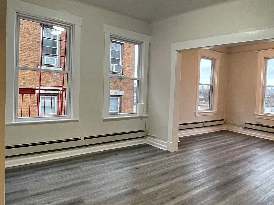 1st image of 14 Hilliard Ave APT 6