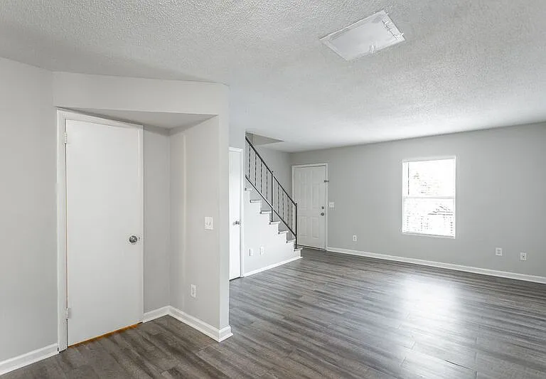 4405 Delashmitt Road — Photo 6
