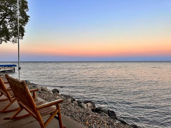 46390 Earle Brown Dr, Garrison, MN 56450