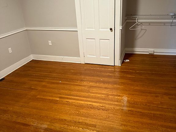 3rd image of 129 E Penn St APT 201