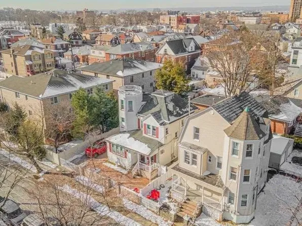 113 Oakwood Ave, Cliffside Park, NJ 07010