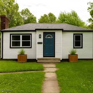 359 S Pleasant St, Oberlin, OH, 44074