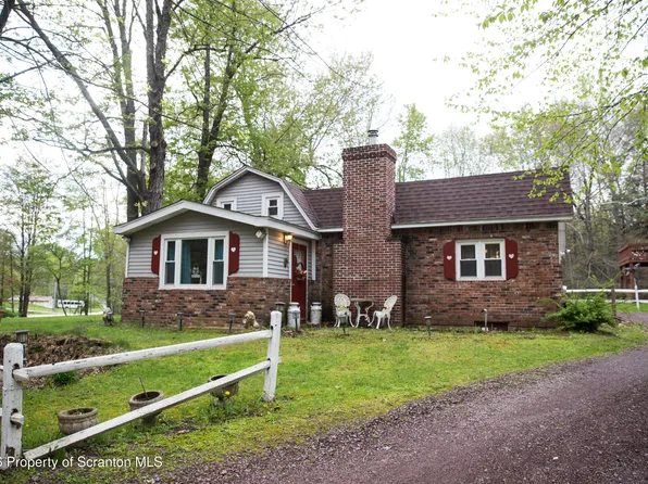 11 Branning Rd, Beach Lake, PA 18405