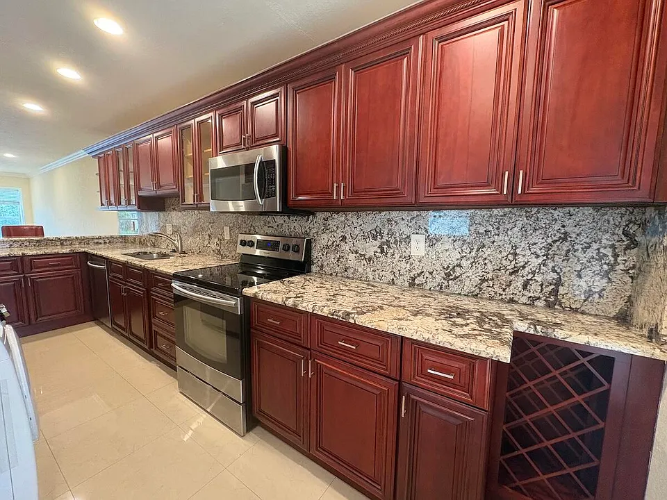 1441 NW 19th Ter #201