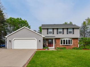 2385 Ingold Ct, Green Bay, WI 54313